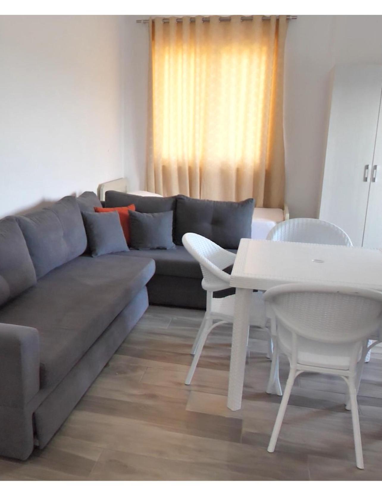 Apartament Gjoleka